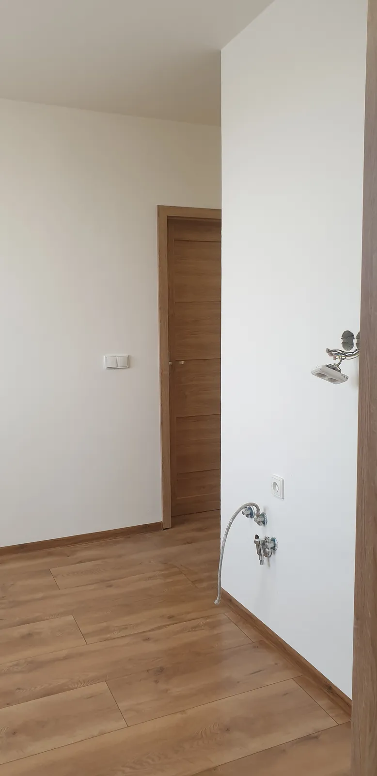 Připravené vývody pro zásuvky při rekonstrukci elektroinstalace